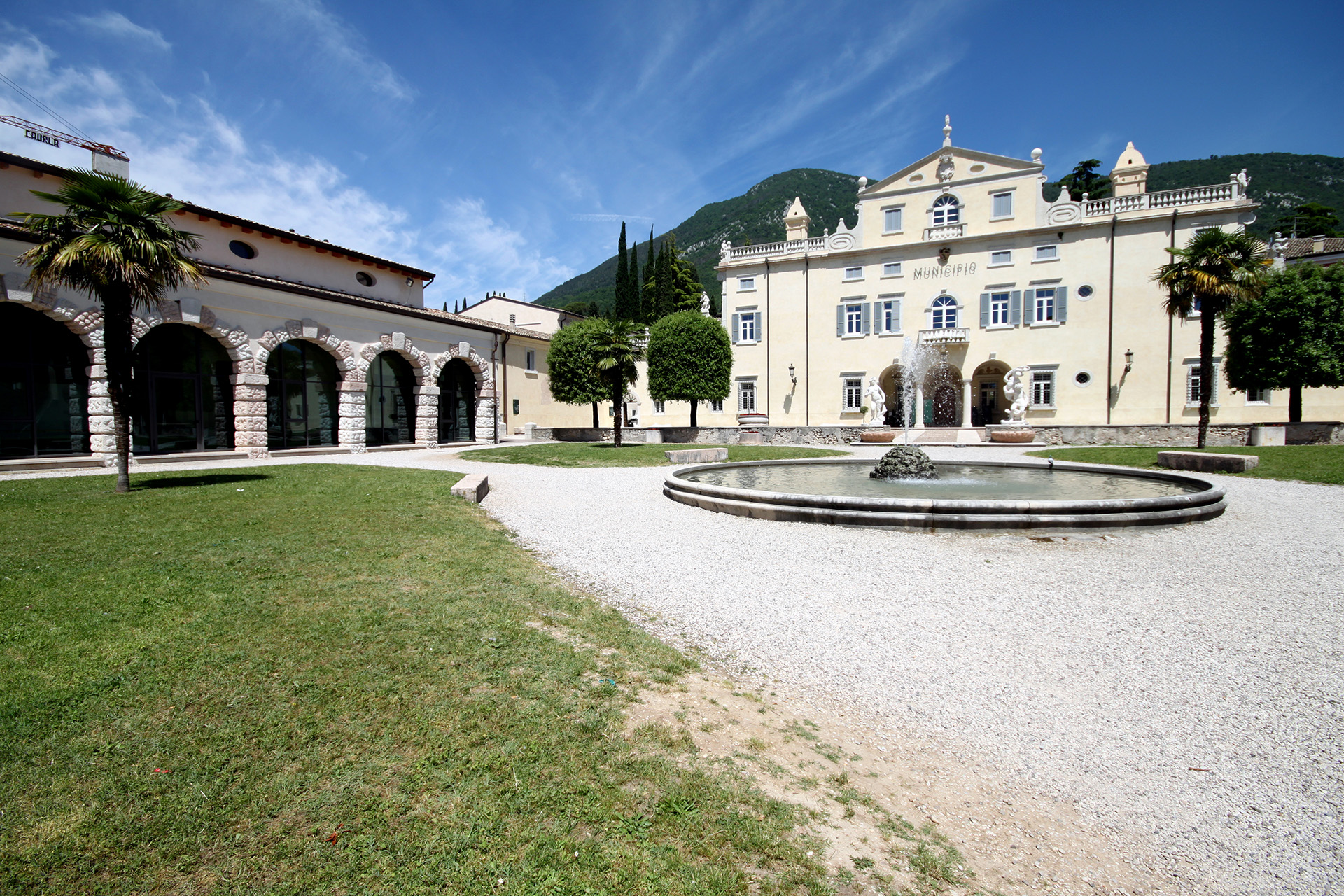 municipio Caprino Veronese Villa Carlotti