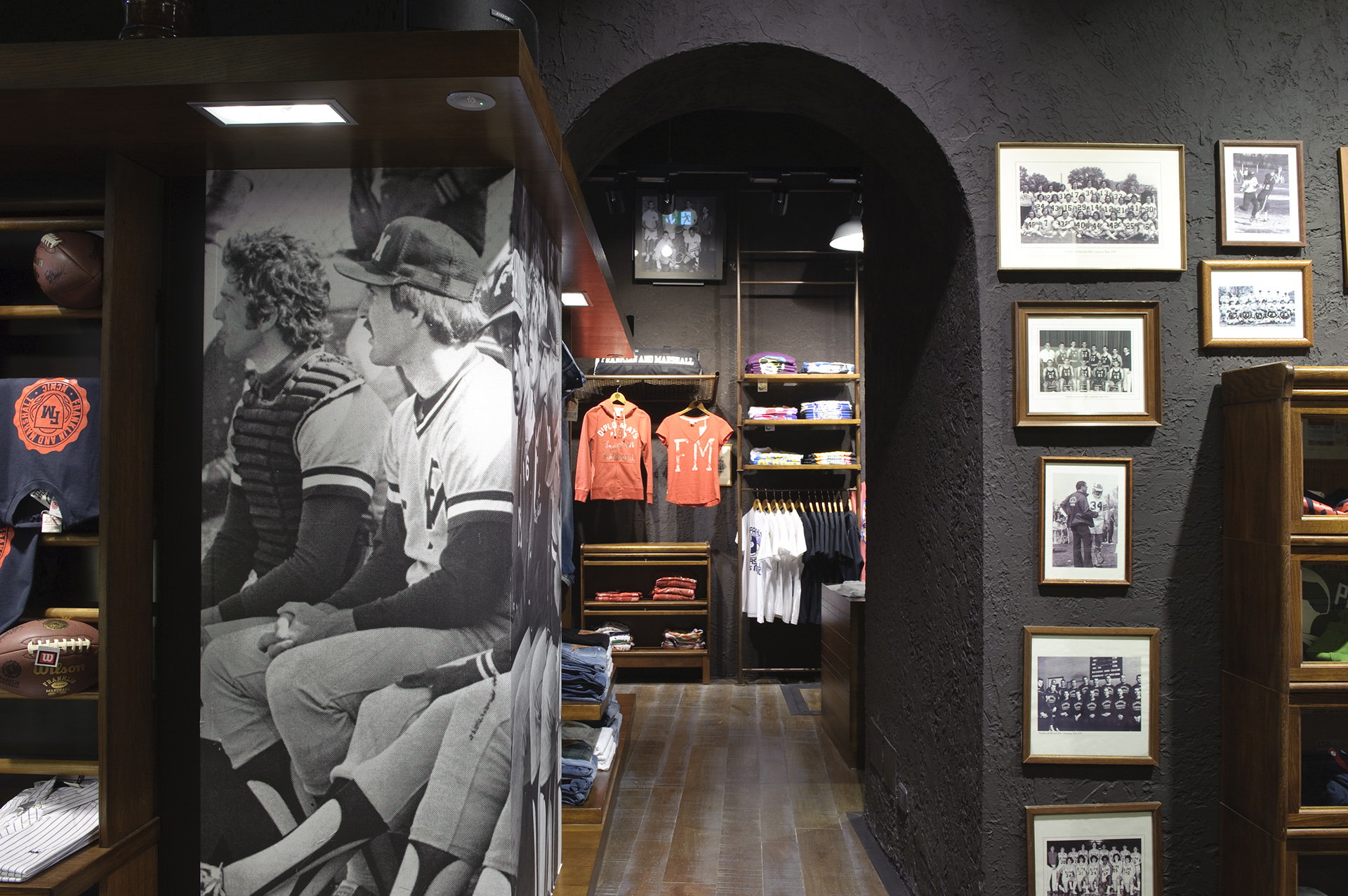quadretti vintage store F&M roma 